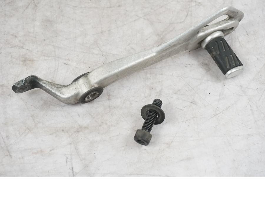 Framsidan på Bromspedal från en Buell 1125 R -2008 motorcykel.