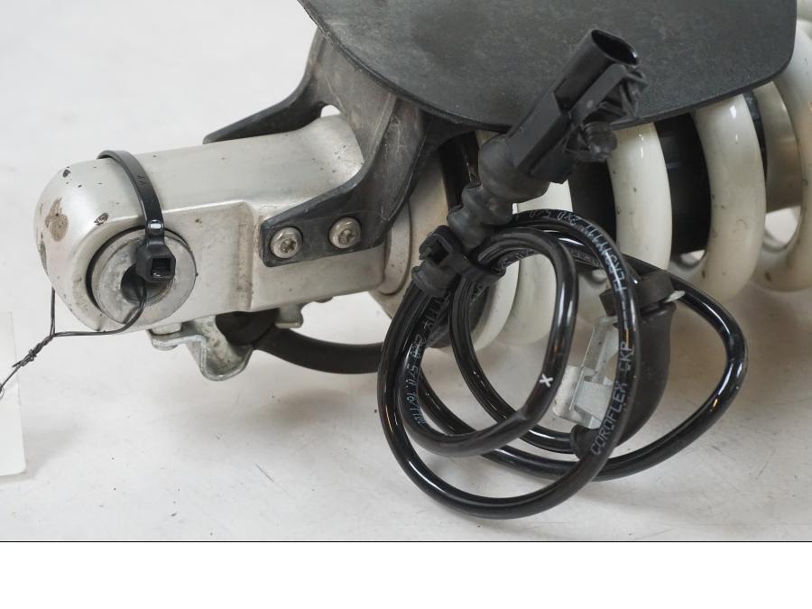 Höger sida på Stötdämpare ESA från en BMW R 1250 GS -2021 motorcykel.