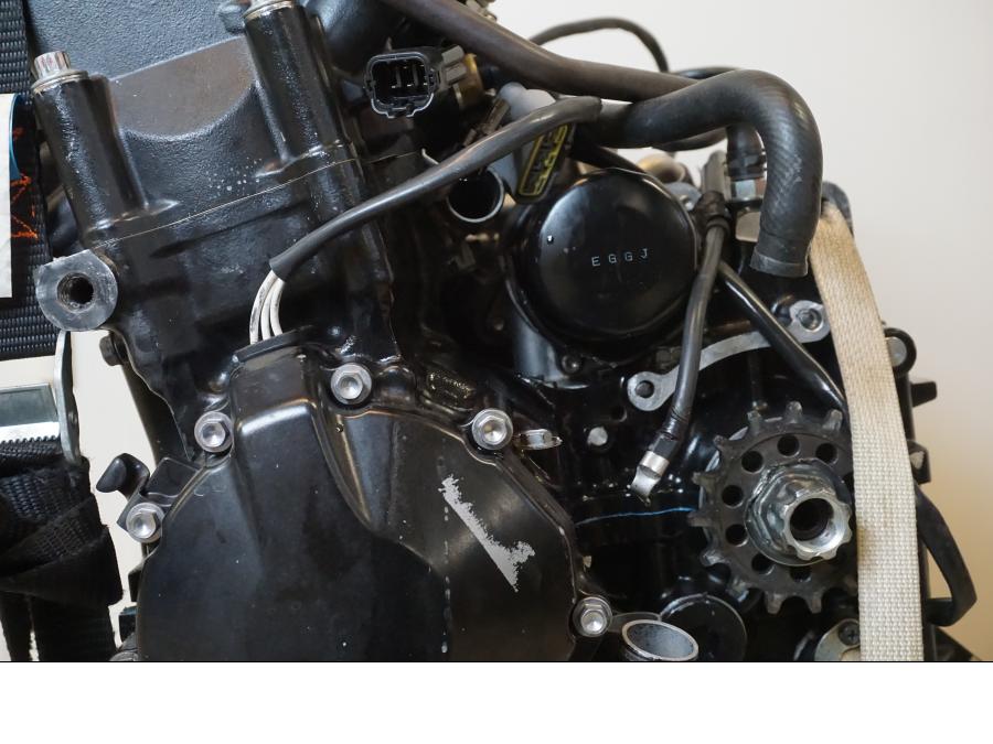 Extrabild3 på Motor från en Kawasaki ZX-6R -2011 motorcykel.