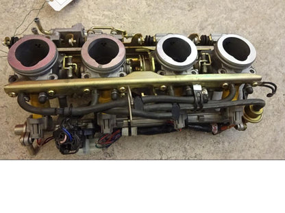 Baksidan på Spjällhus från en Yamaha FJR 1300 -2002 motorcykel.