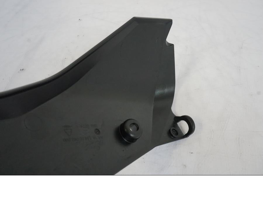 Extrabild1 på Sidopanel från en KTM 1290 Super Duke -2019 motorcykel.