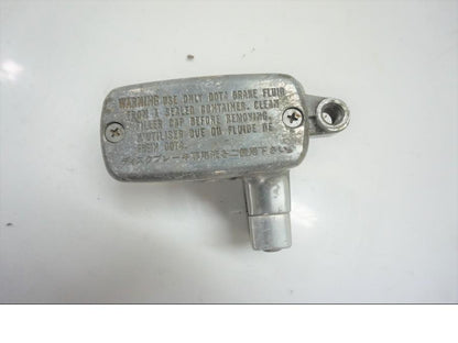 Baksidan på Bromshuvudcylinder från en Yamaha XVZ 1300 -1997 motorcykel.