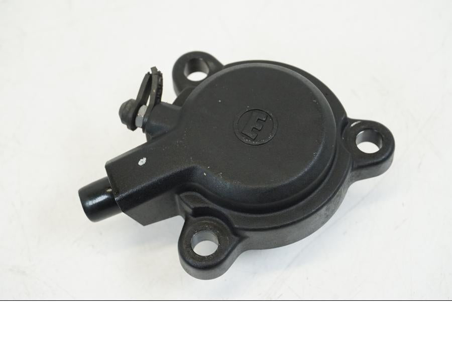 Framsidan på Kopplingslavcylinder från en BMW R 1250 GS -2019 motorcykel.