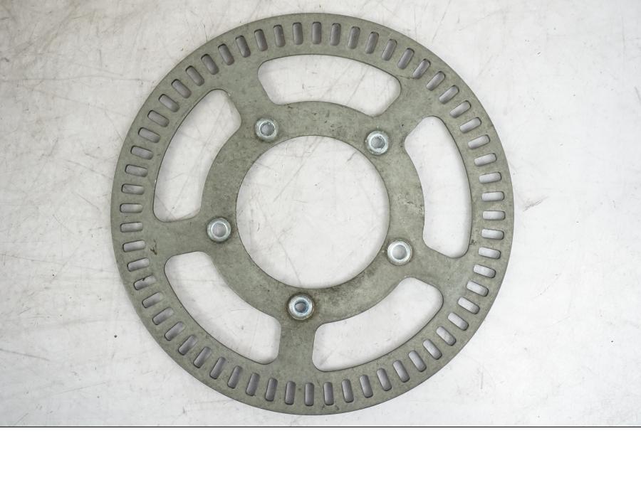 Vänster sida på ABS krans från en Triumph Tiger -2009 motorcykel.