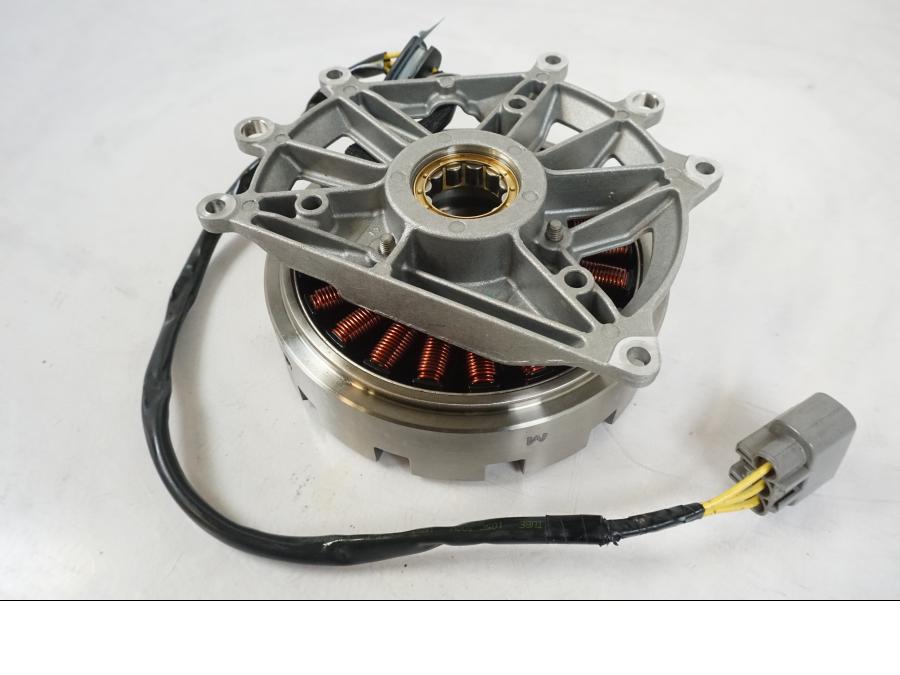 Framsidan på Generator från en BMW R 1250 GS -2021 motorcykel.
