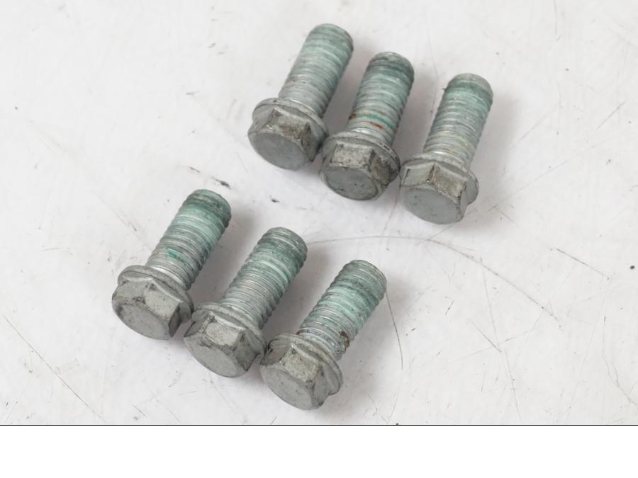 Baksidan på Bromsskiva från en KTM 950 SM -2006 motorcykel.