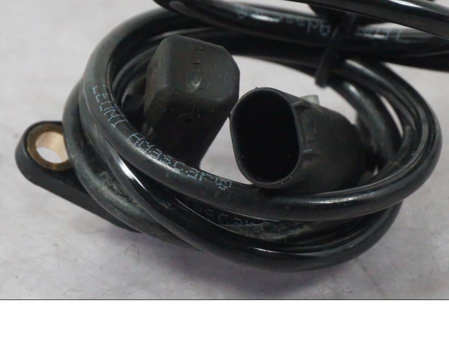 Vänster sida på ABS givare från en BMW K 1600 GTL -2015 motorcykel.