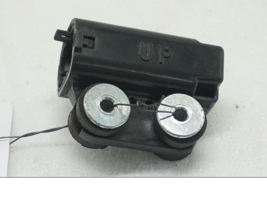 Framsidan på Tilt Sensor från en MV Agusta Brutale 800 -2014 motorcykel.