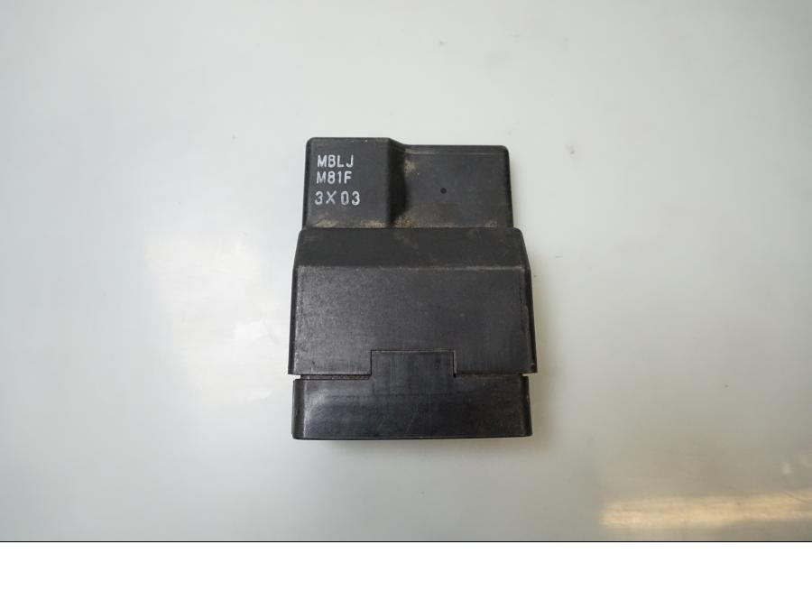 Framsidan på CDI / ECU från en Honda NT 650 V -2004 motorcykel.