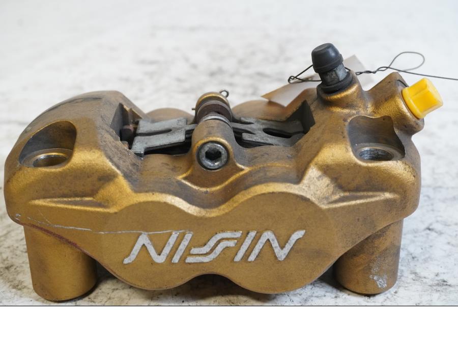 Framsidan på Bromsok från en Triumph Street Triple R -2009 motorcykel.