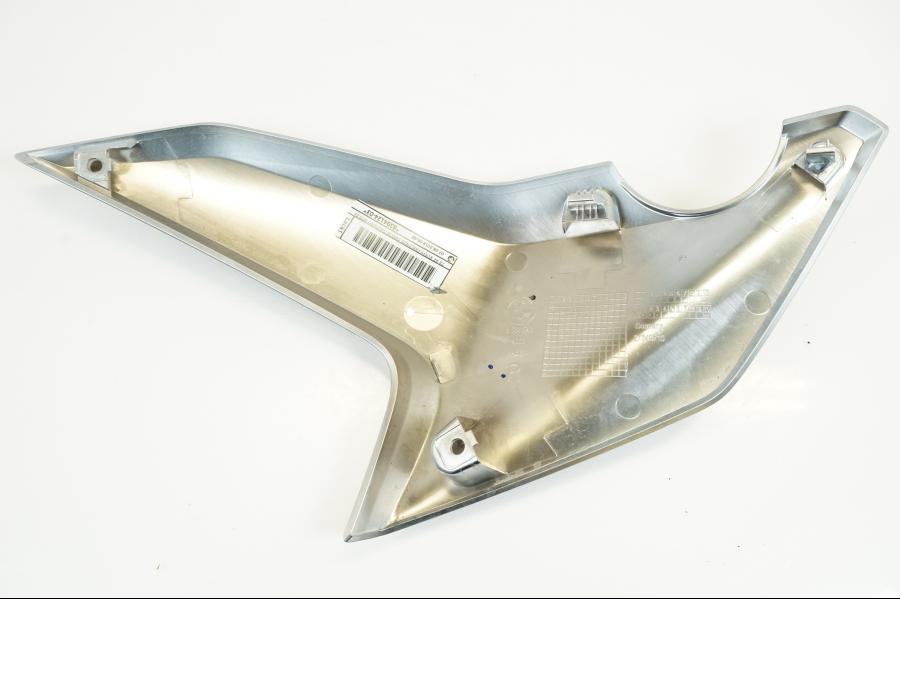 Baksidan på Sidkåpa från en BMW F 850 GS -2019 motorcykel.