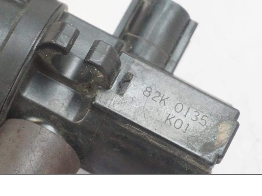 Snett uppifrån på Second Air från en Kawasaki ZX-10R -2008 motorcykel.