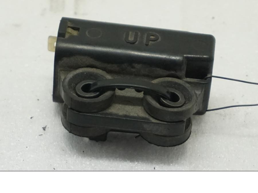 Framsidan på Tilt Sensor från en Yamaha MT-03 -2007 motorcykel.