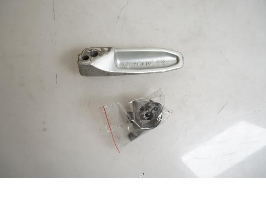 Baksidan på Fotpinne från en BMW K 1200 S -2007 motorcykel.