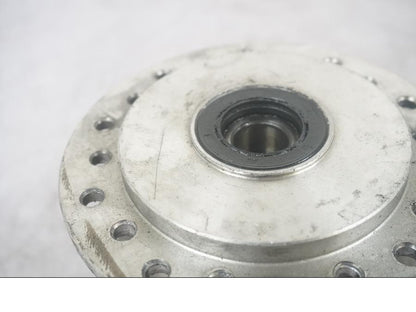 Snett uppifrån på Nav från en H-D Sportster 1200 XL1200C -1999 motorcykel.