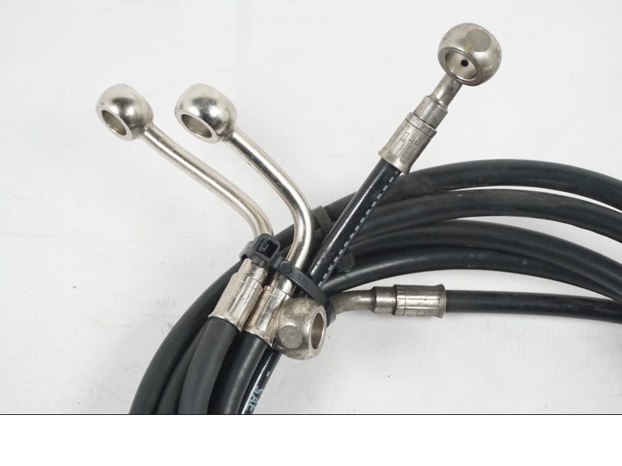 Baksidan på Bromsledning från en MV Agusta Dragster -2014 motorcykel.