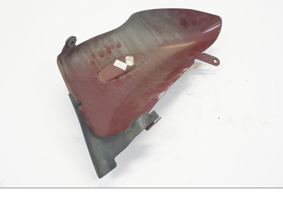 Snett uppifrån på Sidopanel från en Triumph Rocket III -2007 motorcykel.