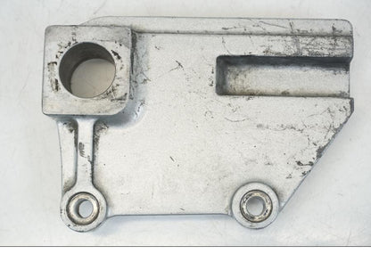 Framsidan på Bromsoksfäste från en Kawasaki ZX-12R -2000 motorcykel.