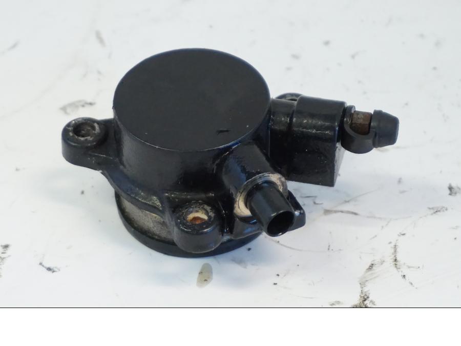 Extrabild1 på Kopplingslavcylinder från en Yamaha YZF 1000 R -1997 motorcykel.