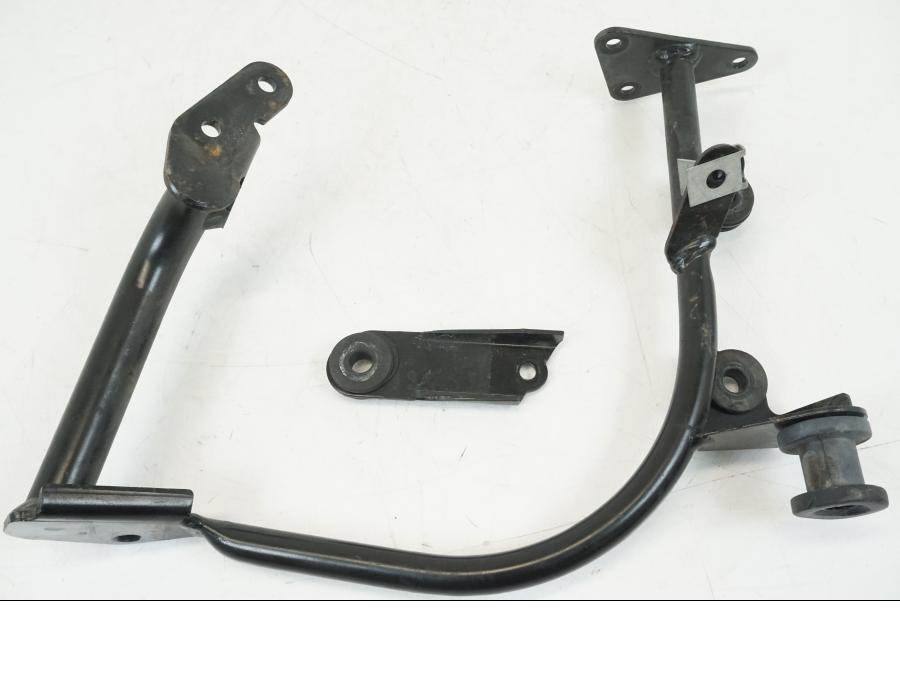 Vänster sida på Vattenkyl från en BMW K 1200 LT -2004 motorcykel.