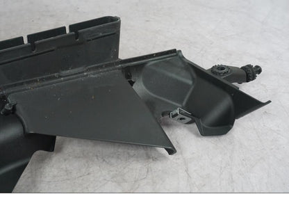 Höger sida på Luftintagskåpa från en Ducati Multistrada V4 -2024 motorcykel.