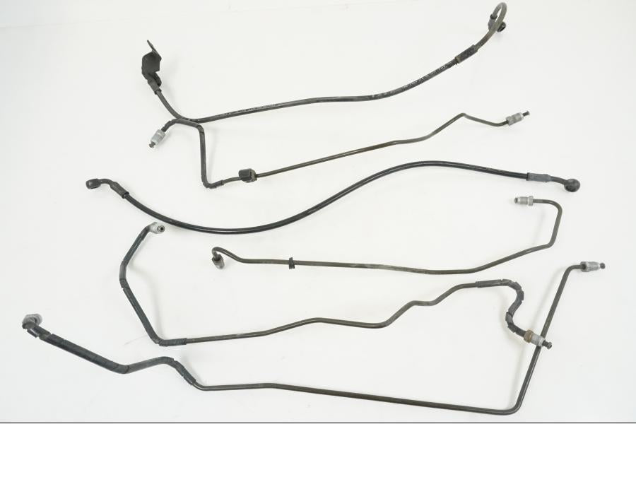 Framsidan på Bromsledning från en BMW F 650 CS -2002 motorcykel.