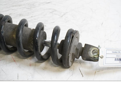 Baksidan på Stötdämpare från en Yamaha FZR 1000 -1988 motorcykel.