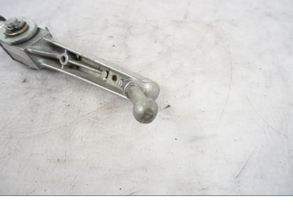 Snett uppifrån på Fotpinne från en Yamaha YZF-R 125 -2008 motorcykel.