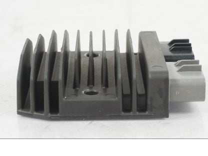 Höger sida på Likriktare från en Yamaha MT-07 -2019 motorcykel.