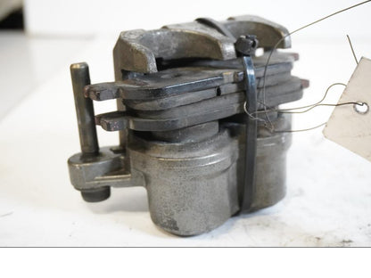 Höger sida på Bromsok från en Yamaha YZF R6 -1999 motorcykel.