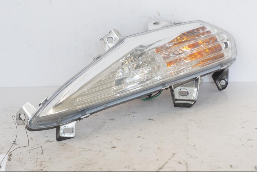 Höger sida på Blinkers från en Honda SH 300 A -2011 scooter.