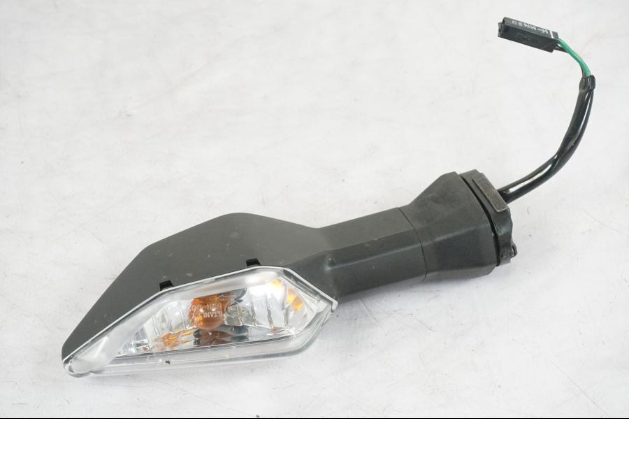 Framsidan på Blinkers från en Kawasaki Z 900 -2019 motorcykel.
