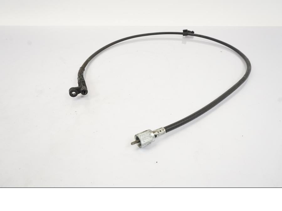 Framsidan på Hastighetsmätarvajer från en BMW R 1150 RS -2003 motorcykel.