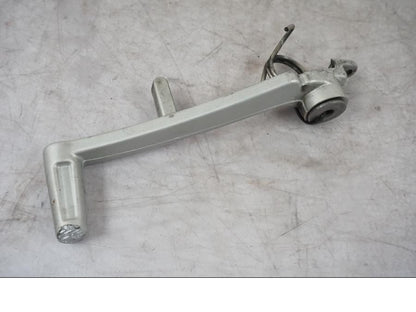 Framsidan på Bromspedal från en BMW F 800 R -2018 motorcykel.