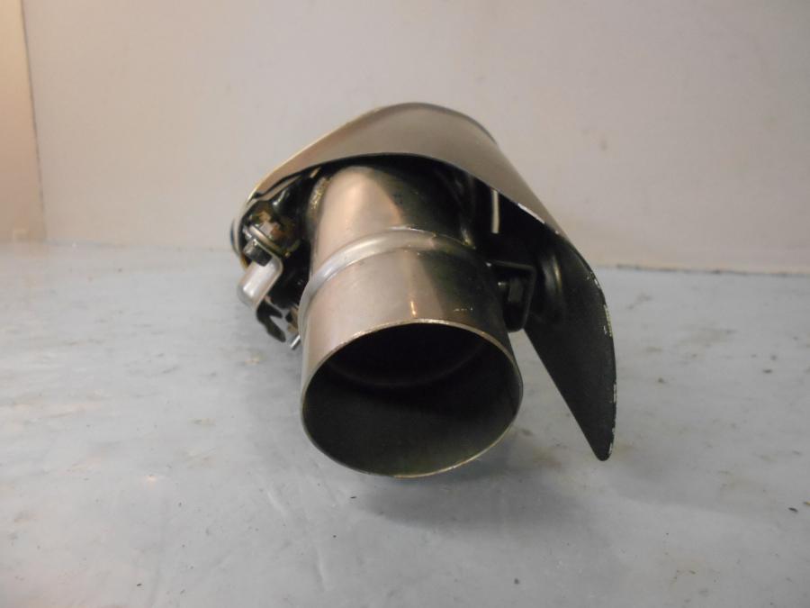 Höger sida på Ljuddämpare från en Kawasaki ZX-10R -2014 motorcykel.