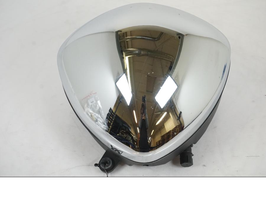 Framsidan på Luftburk från en Suzuki VZR 1800 -2009 motorcykel.