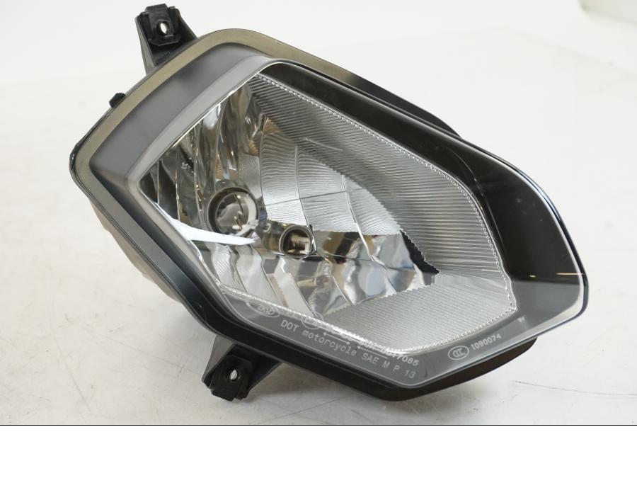 Baksidan på Strålkastare från en BMW S 1000 R -2013 motorcykel.