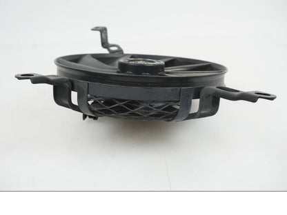 Vänster sida på Vattenkylfläkt från en Suzuki GSX-R 1000 -2007 motorcykel.