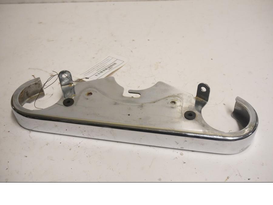 Framsidan på Gaffeldekorrör från en Kawasaki VN 800 -1999 motorcykel.