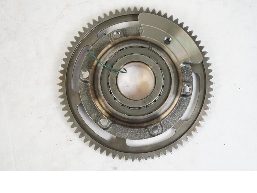 Vänster sida på Startkopplingsdrev från en BMW R 1200 GSA -2014 motorcykel.