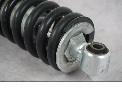 Baksidan på Stötdämpare från en Yamaha MT 125 -2017 motorcykel.