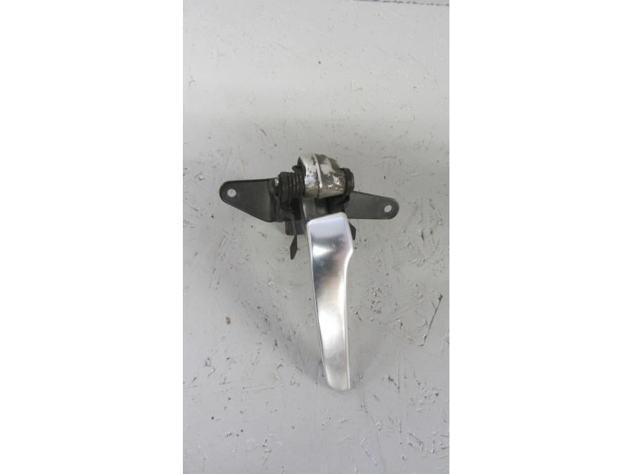 Framsidan på Lyfthandtag från en BMW R 1150 RT -2003 motorcykel.