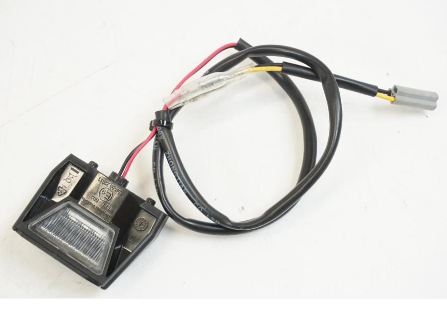 Baksidan på Skyltbelysning från en Yamaha YZF R7 -2022 motorcykel.