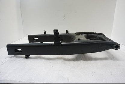 Baksidan på Sving från en Suzuki SV 650 -2016 motorcykel.