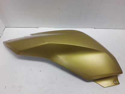 Framsidan på Bensintankskåpa från en BMW R 1250 RS -2020 motorcykel.