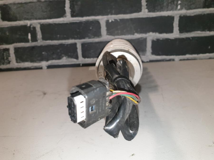 Höger sida på Stötdämpare ESA från en BMW K 1200 S -2006 motorcykel.