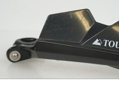 Vänster sida på Handskydd från en BMW R 1200 GS -2022 motorcykel.