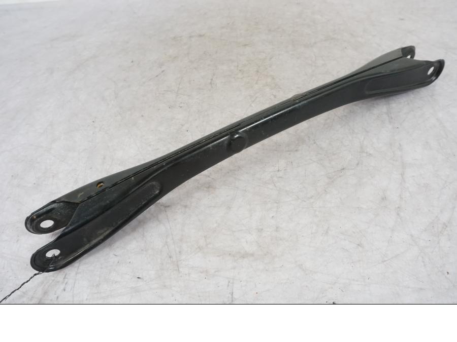 Snett uppifrån på Parallellstag från en BMW K 1600 GTL -2015 motorcykel.