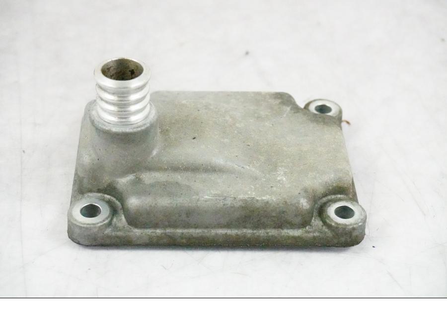 Baksidan på Motorkåpa från en BMW K 1200 S -2005 motorcykel.