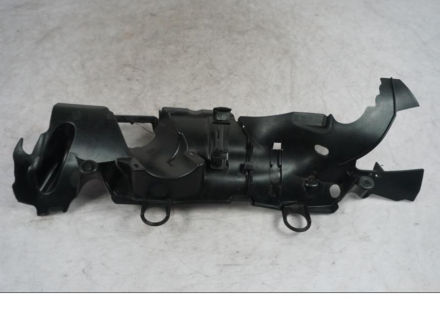 Framsidan på Bensintanksavluftare från en BMW S 1000 XR -2019 motorcykel.